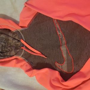 Womens Medium Therma Fit Nike Hooded Sweatshirt